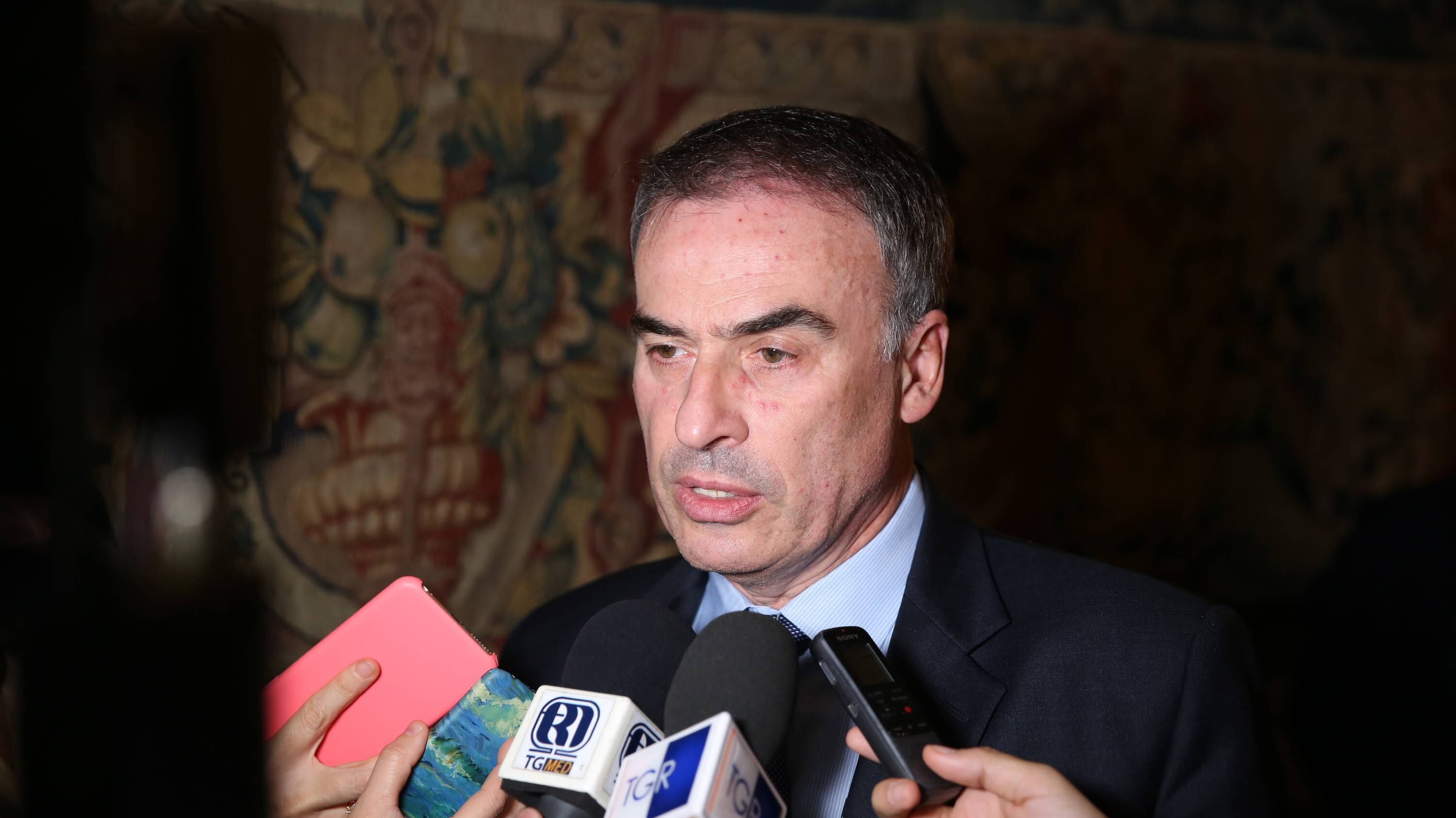 E Guerra parla ai pm anche di D'Alema e Fico