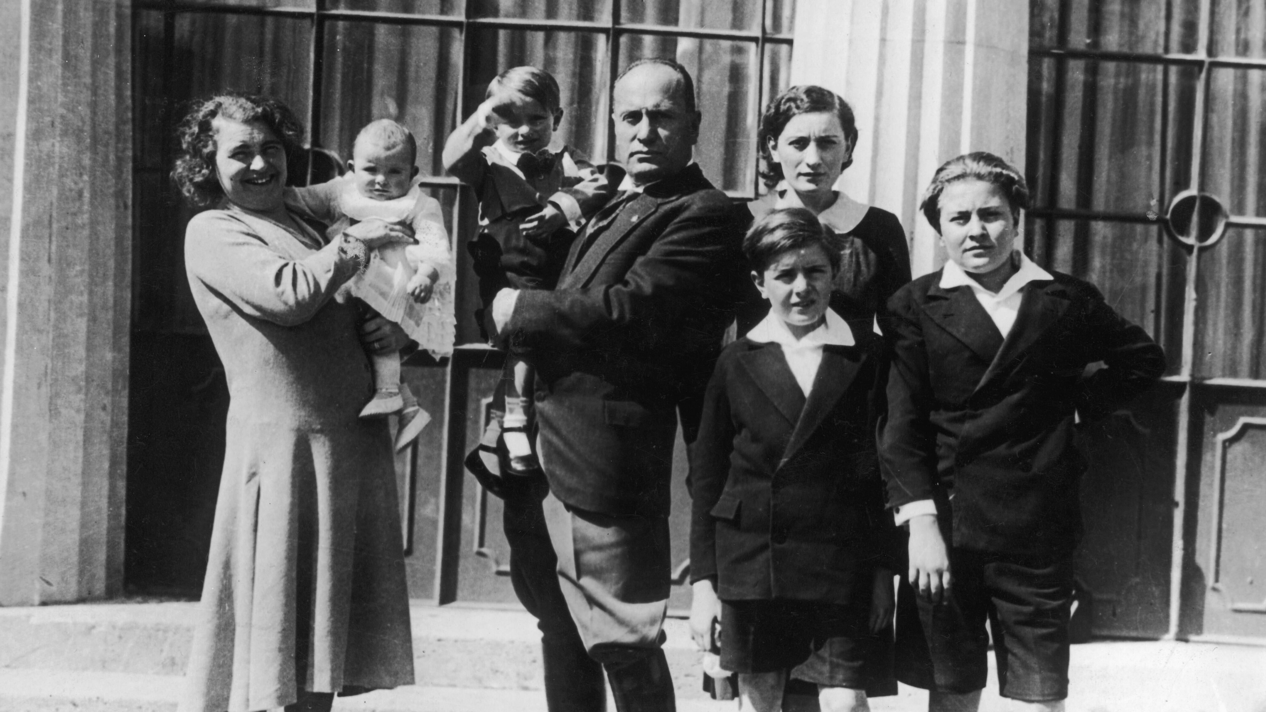 Rachele Mussolini una massaia per il regime
