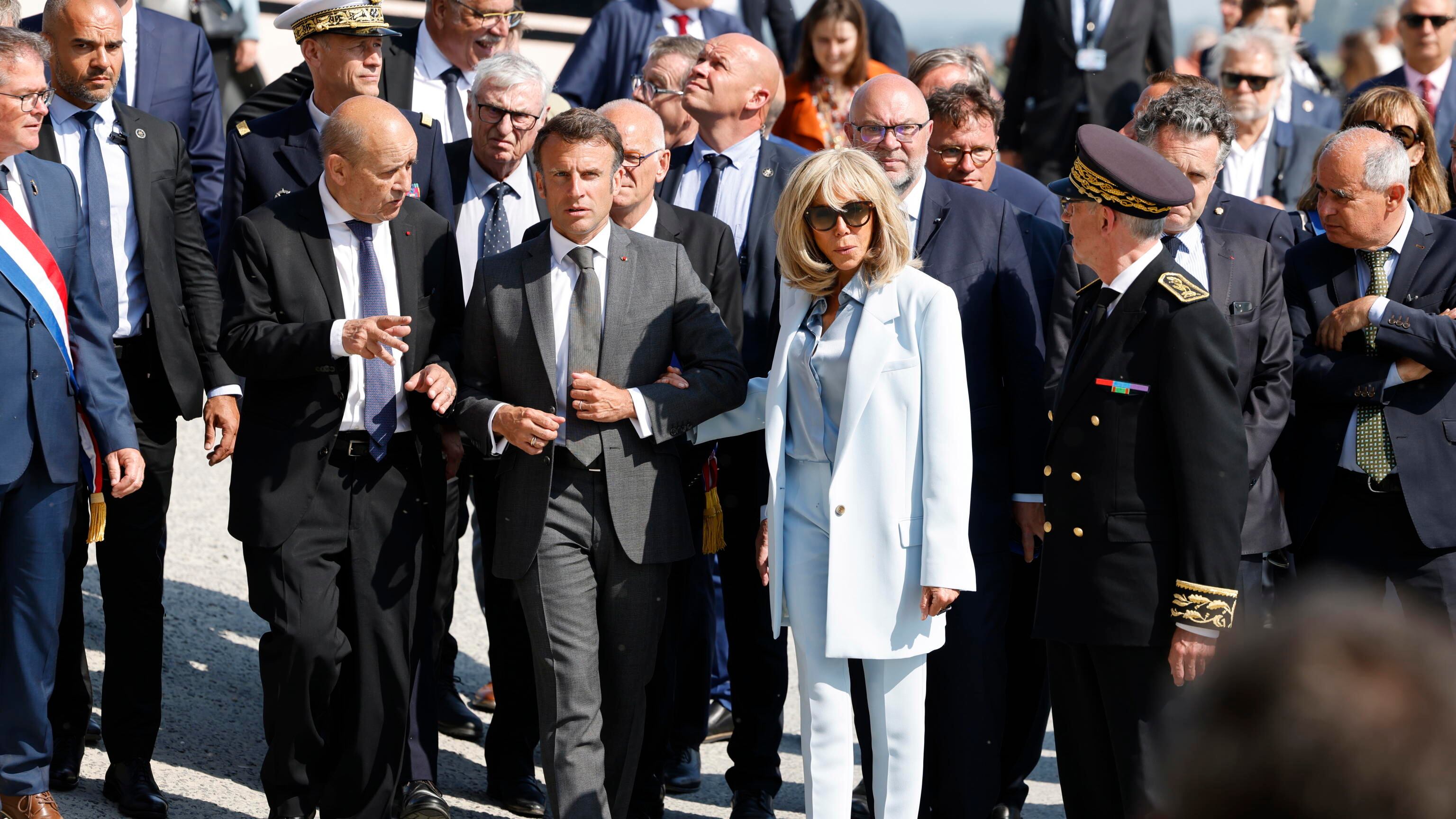 Aggredirono il nipote di Brigitte Macron: due manifestanti in carcere