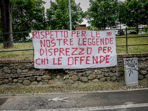 Superga urla se la misura è colma