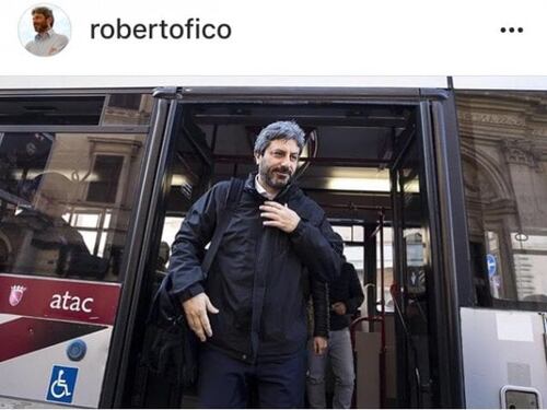 "Ecco la verità sulla foto di Fico sul bus"
