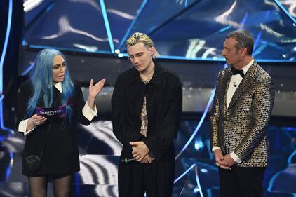 Sanremo 2024: ecco il look della terza serata del Festival de Il Tre 2