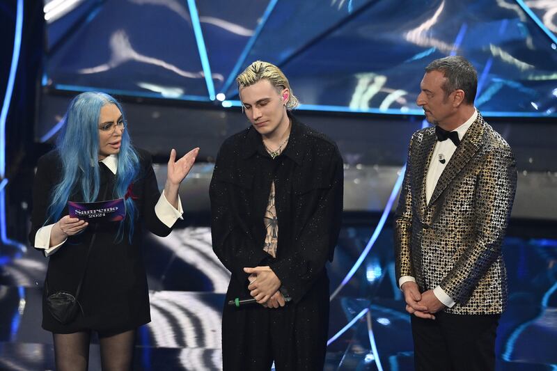 Sanremo 2024: ecco il look della terza serata del Festival de Il Tre 2