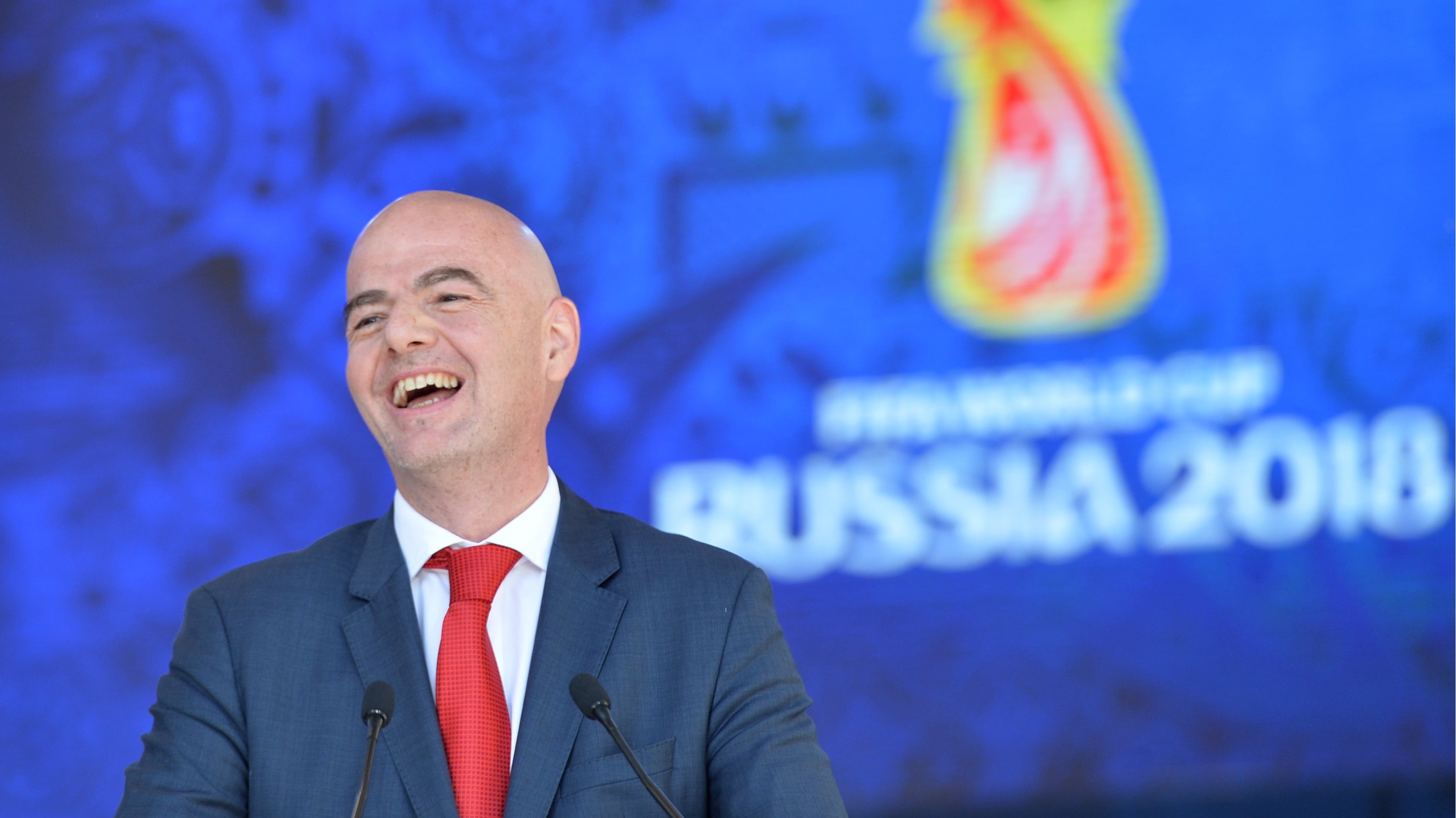 Fifa contro Superlega. Calciatori minacciati nella guerra del pallone