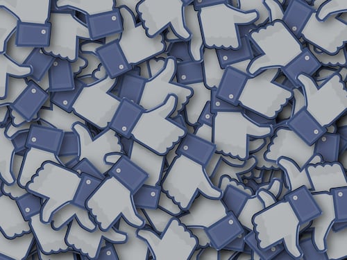 Che disastro se l'Italia diventa una "Likecrazia"