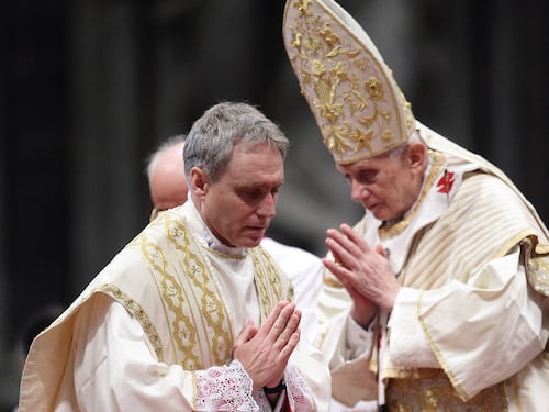 "Il Papa mi disse: lascio. Credevo stesse per morire"