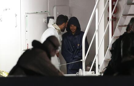 Gli scafisti provano a confondersi tra i superstiti 4