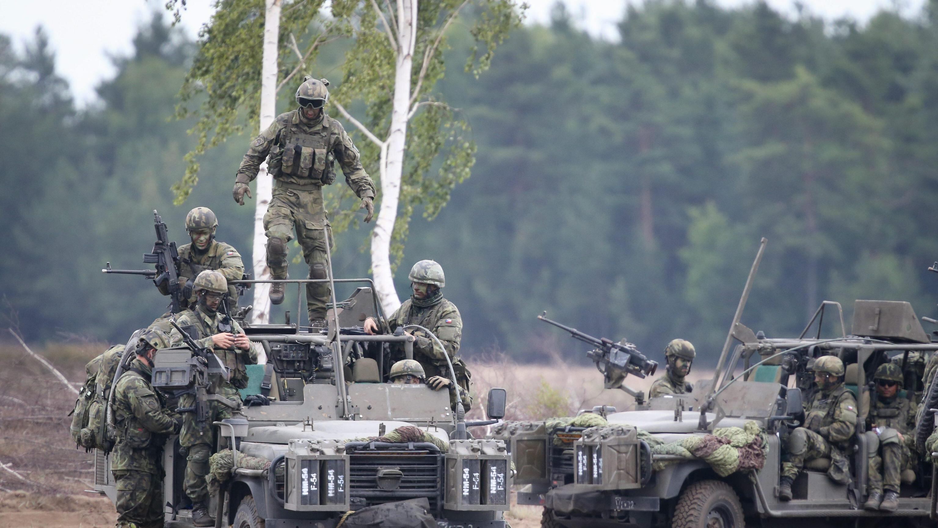 La Polonia sposta le truppe. Sale la tensione a est