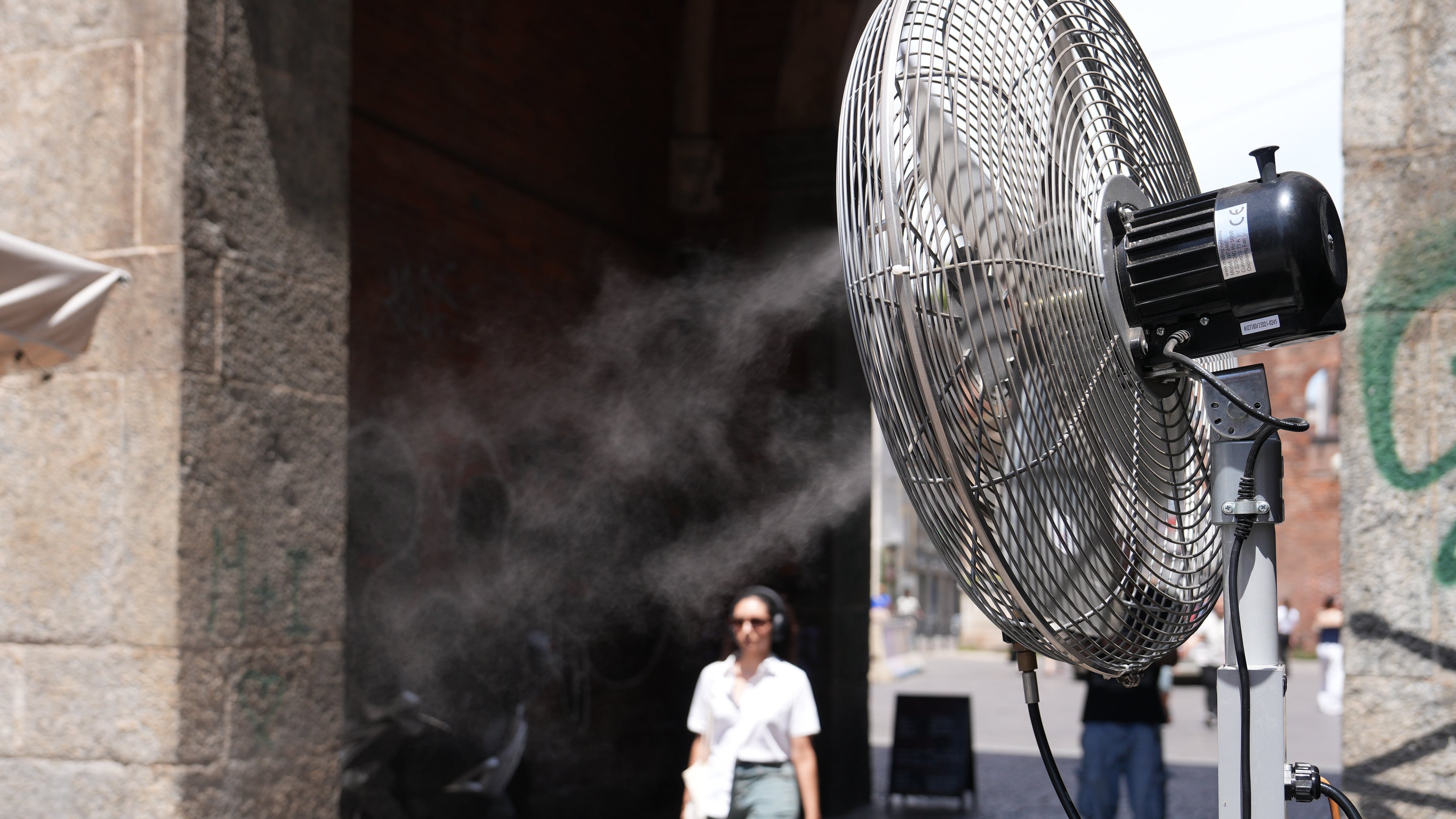 “Oltre 1000 accessi al pronto soccorso”: da Parma a Palermo, l’Italia nella morsa del caldo