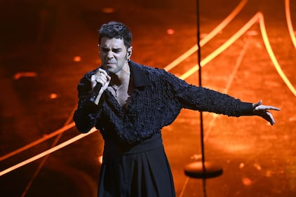 Sanremo 2024: ecco il look della terza serata del Festival di Maninni 1