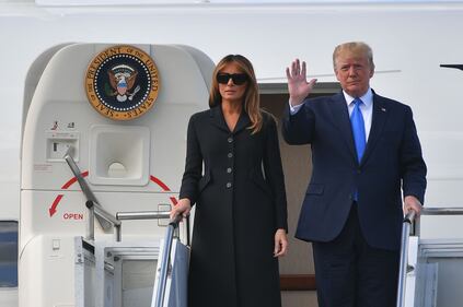 Trump e Macron alle commemorazioni al cimitero americano di Colleville-sur-Mer 2