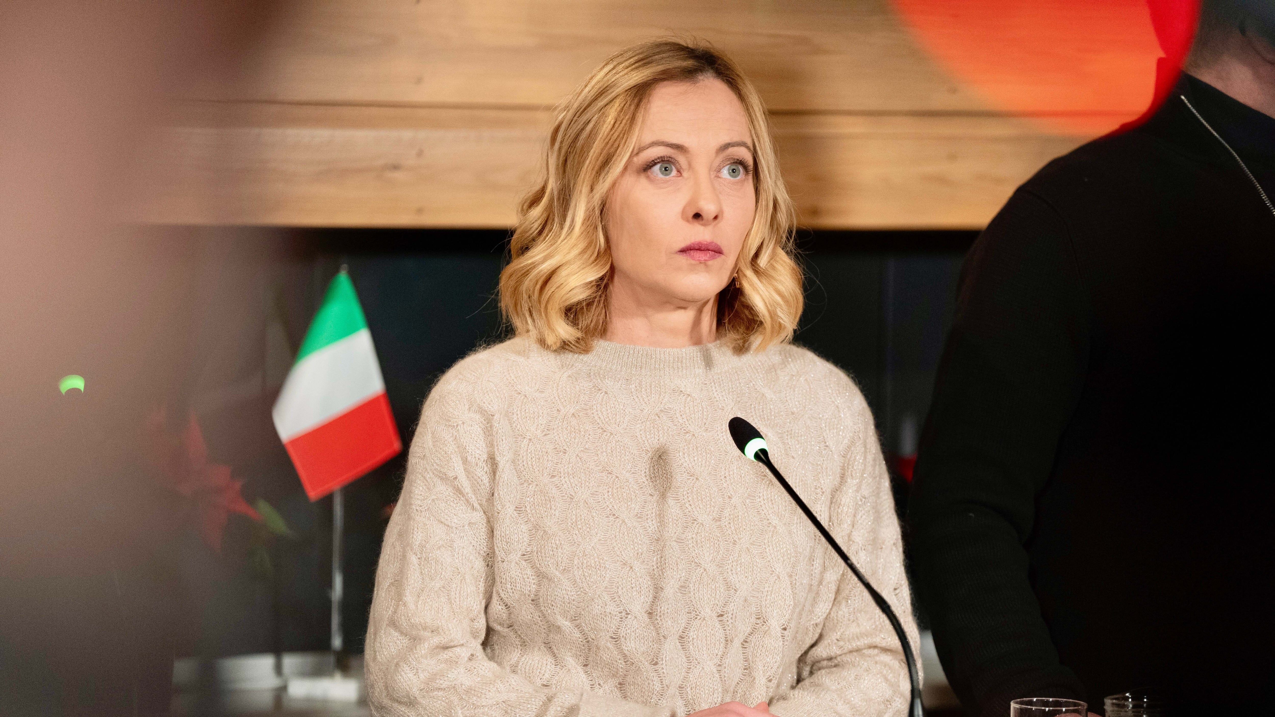 “Cambiare è possibile”. La Bild elogia la strategia di Meloni sui migranti