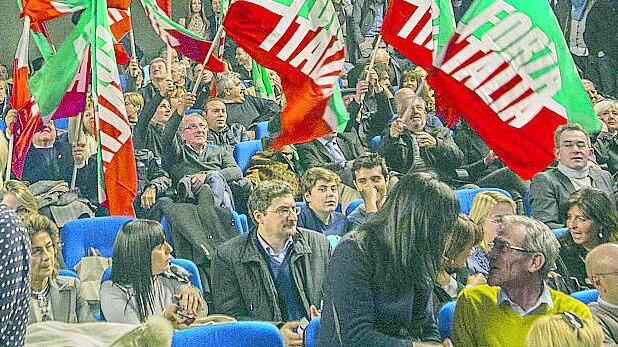 Marciare divisi e colpire uniti Ecco lo schema di Forza Italia