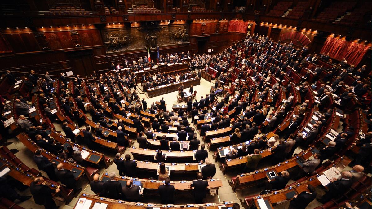 Alla Camera si lavora un giorno e mezzo