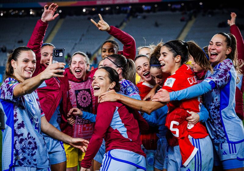 Il selfie della vittoria della Selección spagnola (via Fifa)