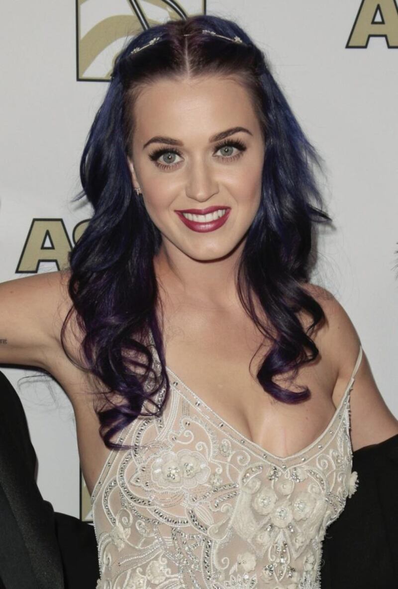 Katy Perry, sexy e ricca: 135 milioni di dollari nel 2015 13