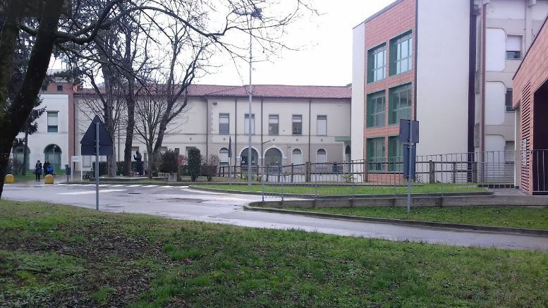 Mantova, 97enne batte il Covid-19 e viene dimesso dall'ospedale