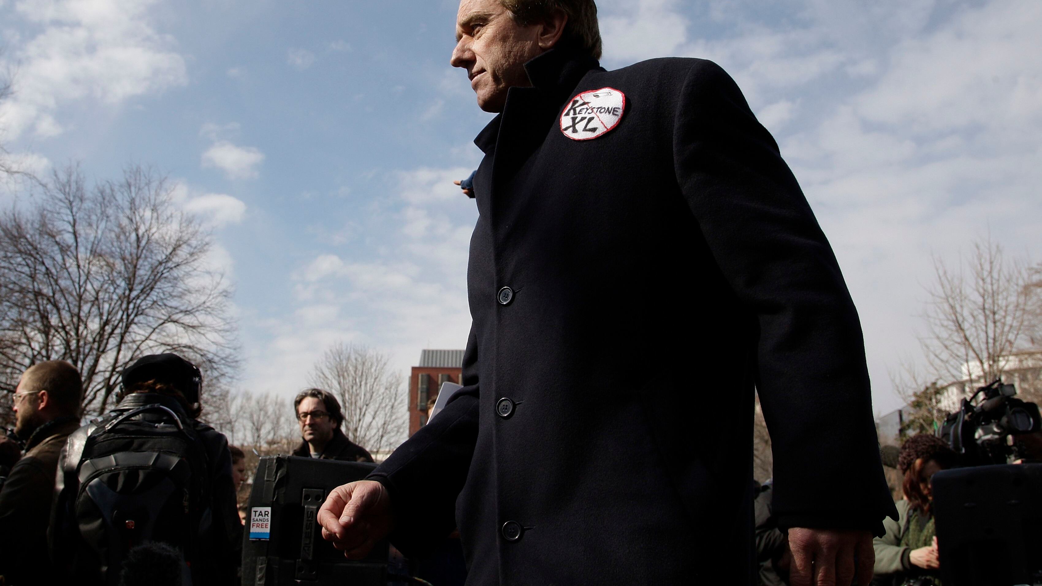 Bob Kennedy sfida Obama e finisce in manette