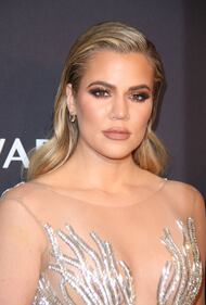 Kim e Khloe Kardashian, sfida di lati b 5