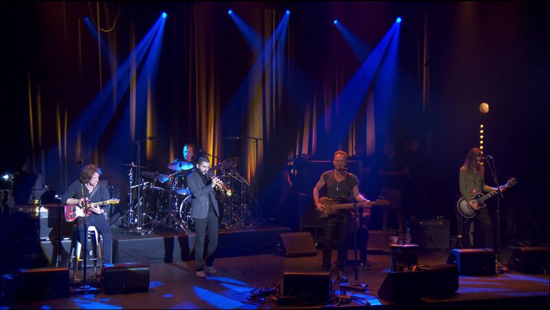 A un anno dalla strage, Sting al Bataclan 3