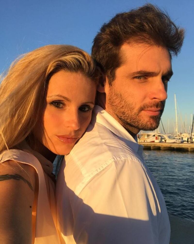 Michelle Hunziker sexy in vacanza 4