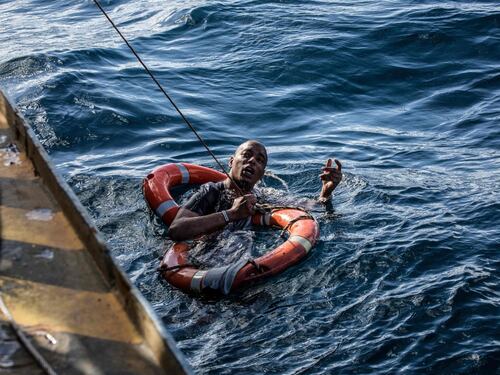 Migranti, Di Maio a Malta sulle Ong: "Accogliamo noi donne e bimbi'
