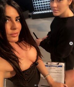 Barbara Francesca Ovieni sexy sui social  1