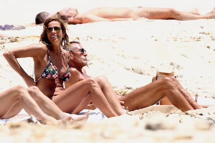 Il topless di Cristina Parodi a Formentera 14