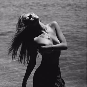 Alexis Ren, la modella super hot su Instagram 42
