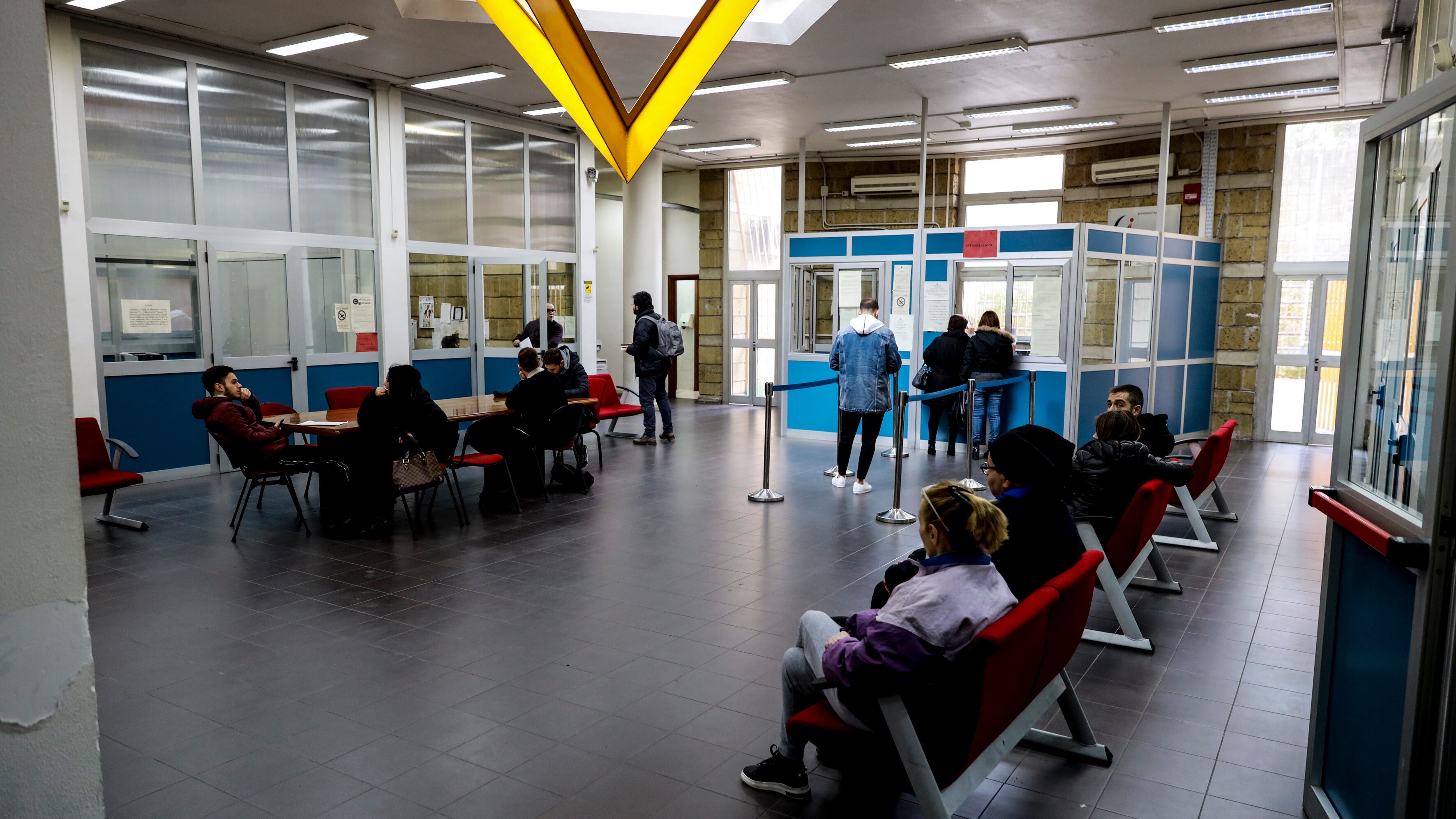 "Hanno solo ingolfato i centri per l'impiego"