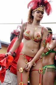 Rihanna hot per i suoi fan 3