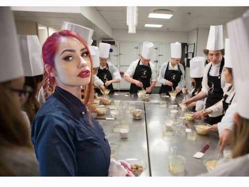 Un corso di cucina per combattere l'inflazione