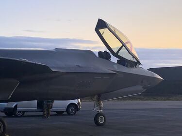 Gli F-35 italiani decollano in Islanda 3