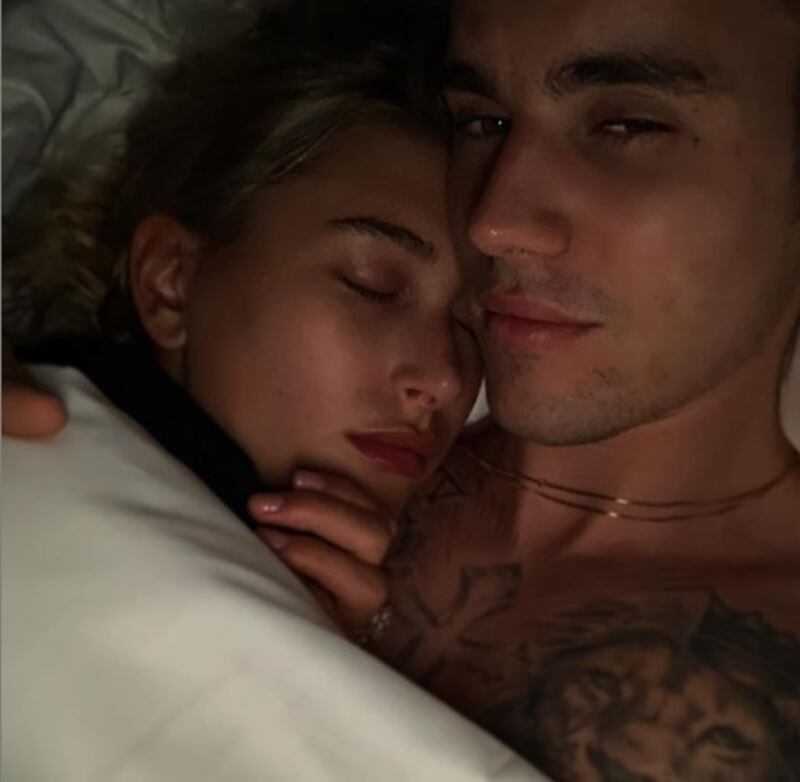 Hailey Baldwin, le foto più sensuali 9
