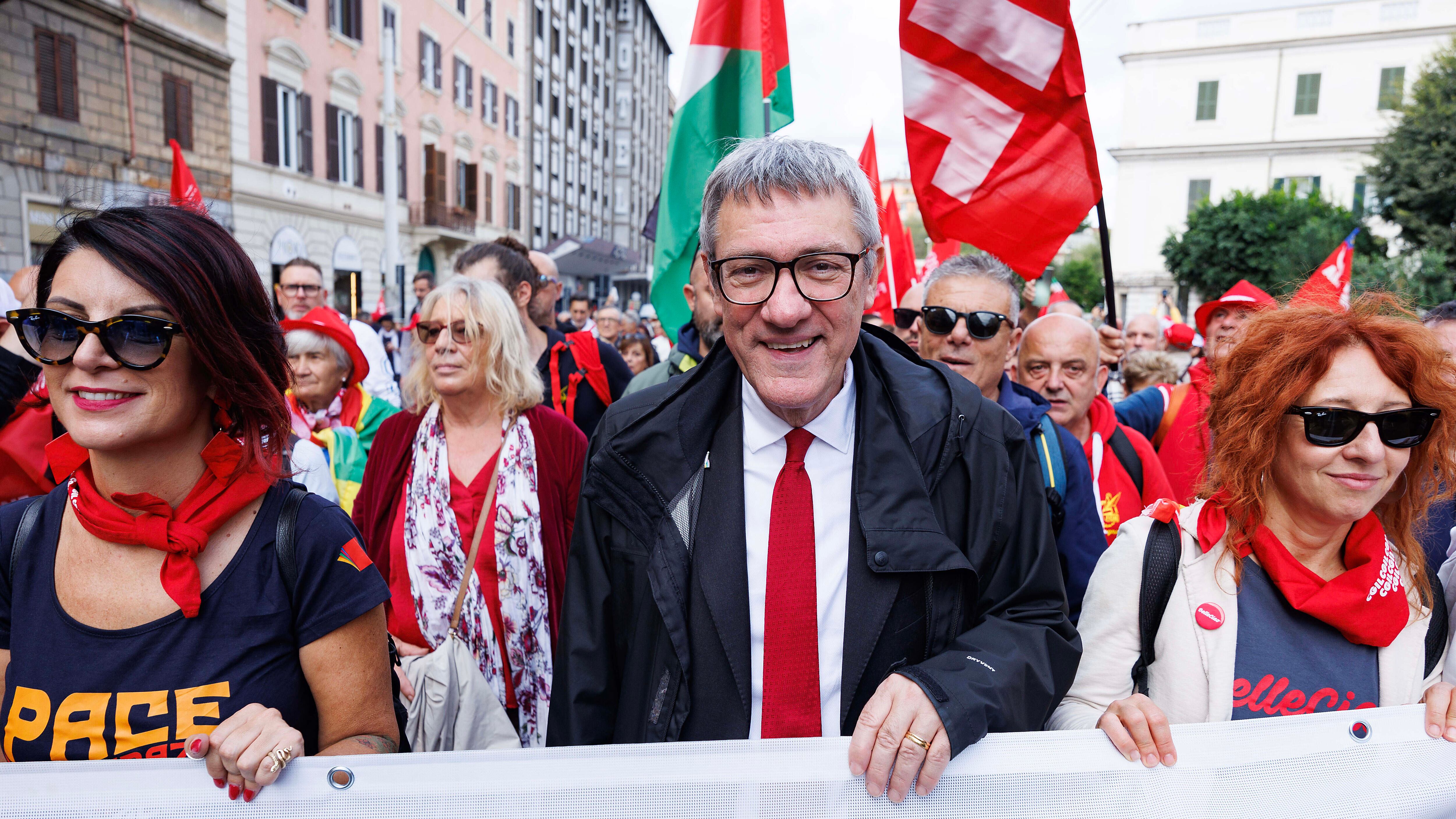 Landini smascherato sullo sciopero: "Ecco perché lo promuove…"