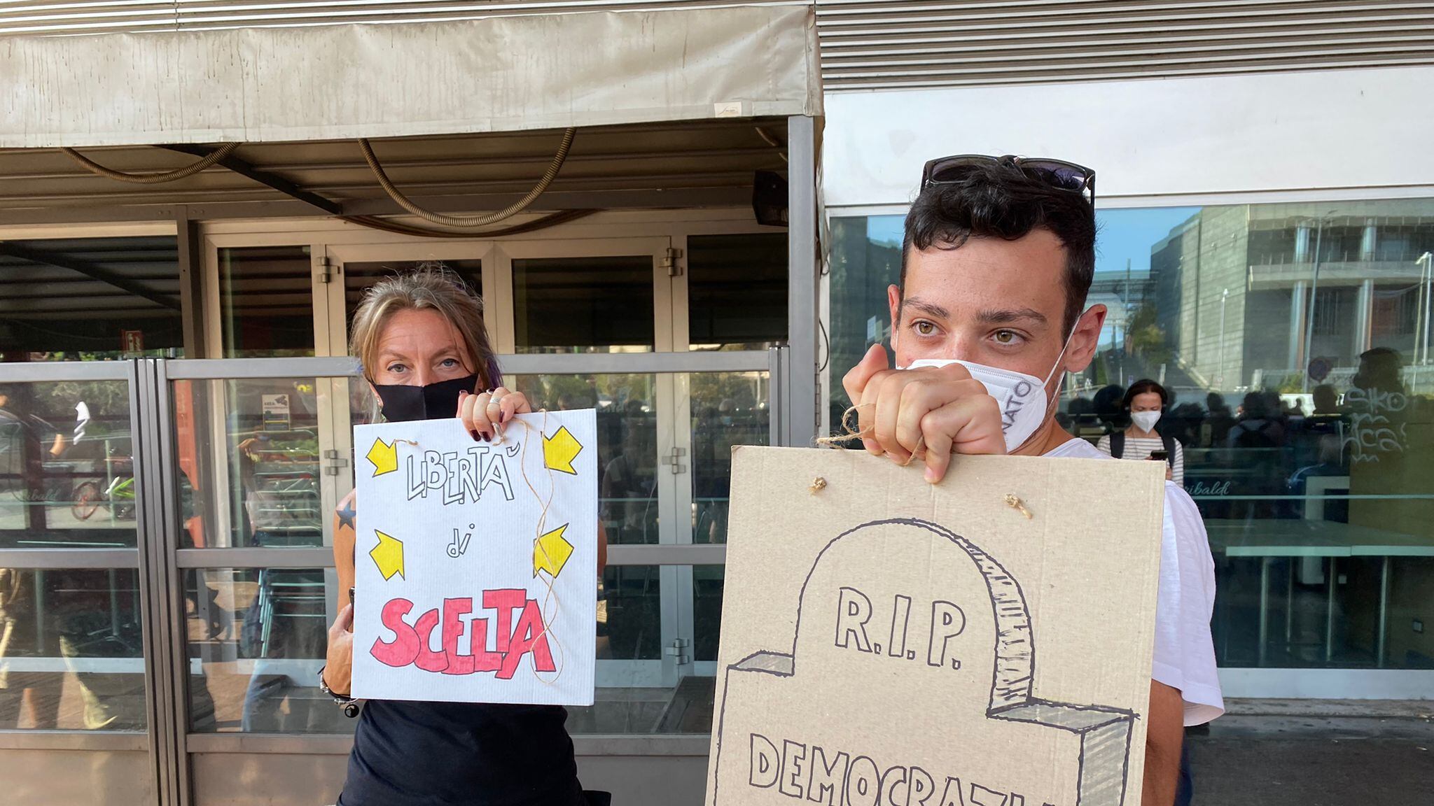 Stretta del Viminale sui violenti: ipotesi arresti. Inchiesta su Telegram e sui numeri diffusi