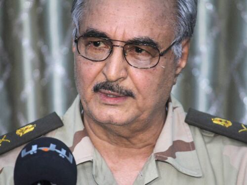 Haftar, il generale anti-Isis che vuol far della Libia una nuova colonia americana