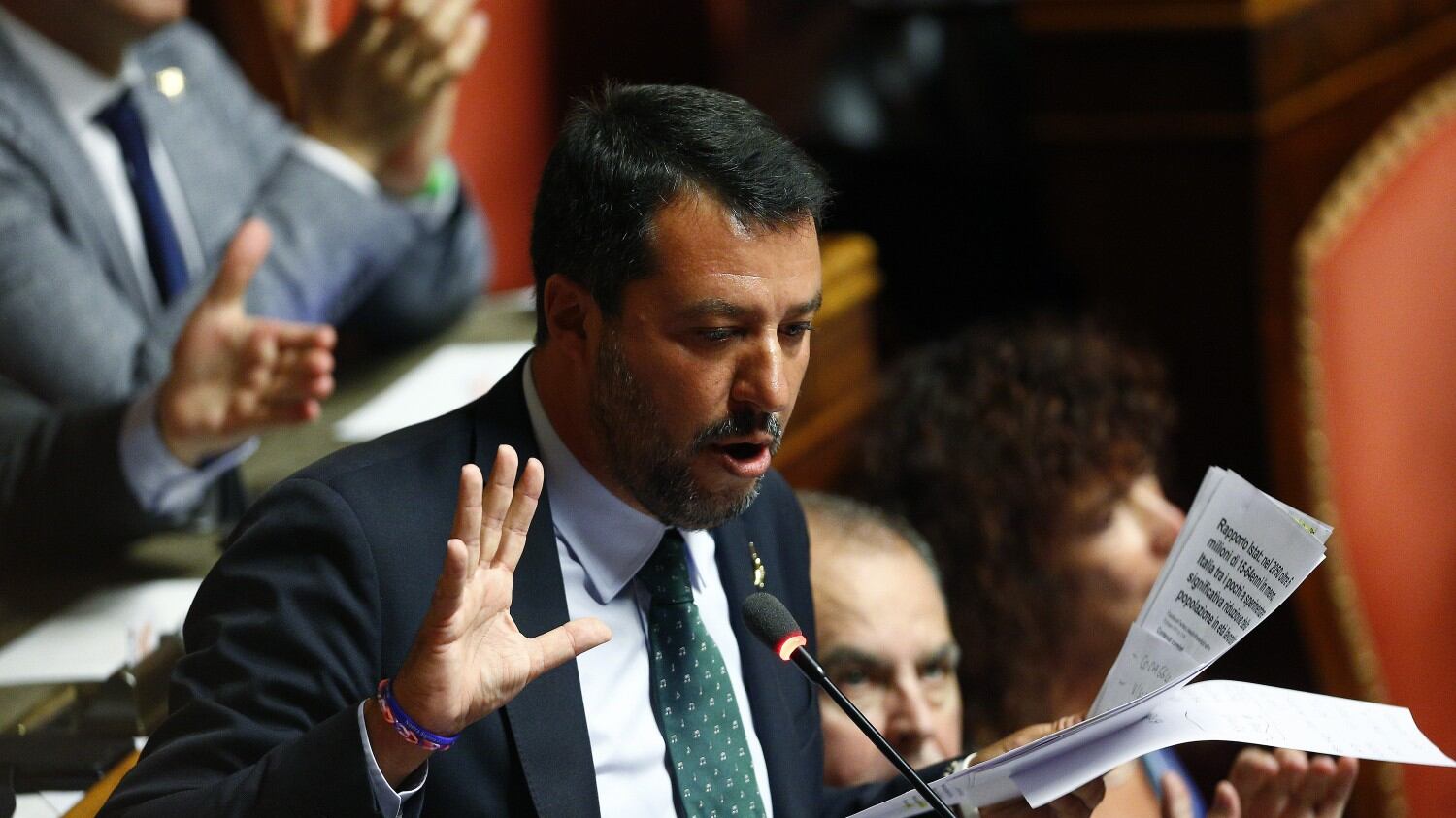 Il sovranista Usa & getta Matteo non serve più a Donald