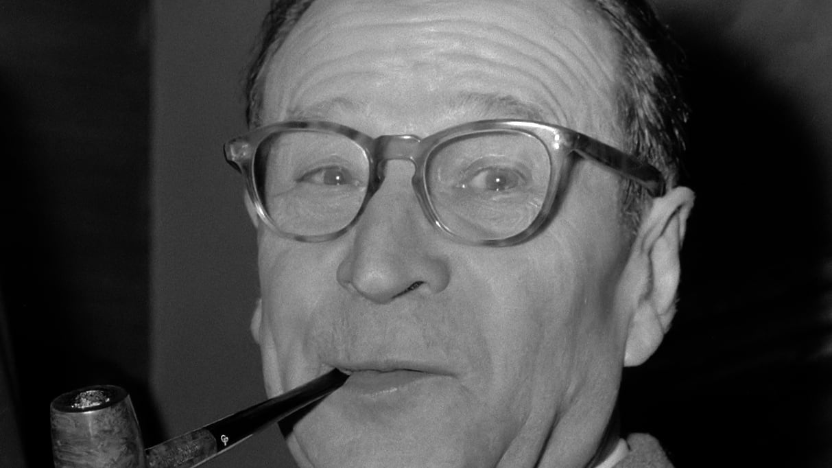 Spiando "Marie la strabica" Simenon vede ogni donna