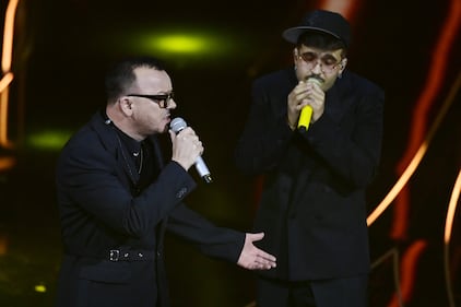 Sanremo 2024: ecco il look della quarta serata del Festival di Geolier 3