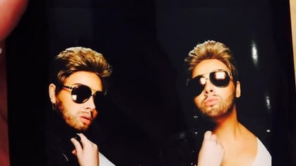 Adele su Instagram imita George Michael per il compleanno