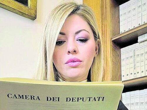 L'amore per la moda e per i palazzi romani. L'"ascesa" di Boccia tra gossip e allusioni