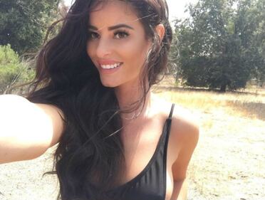 Playmate nuda sul vulcano sacro, le foto 12