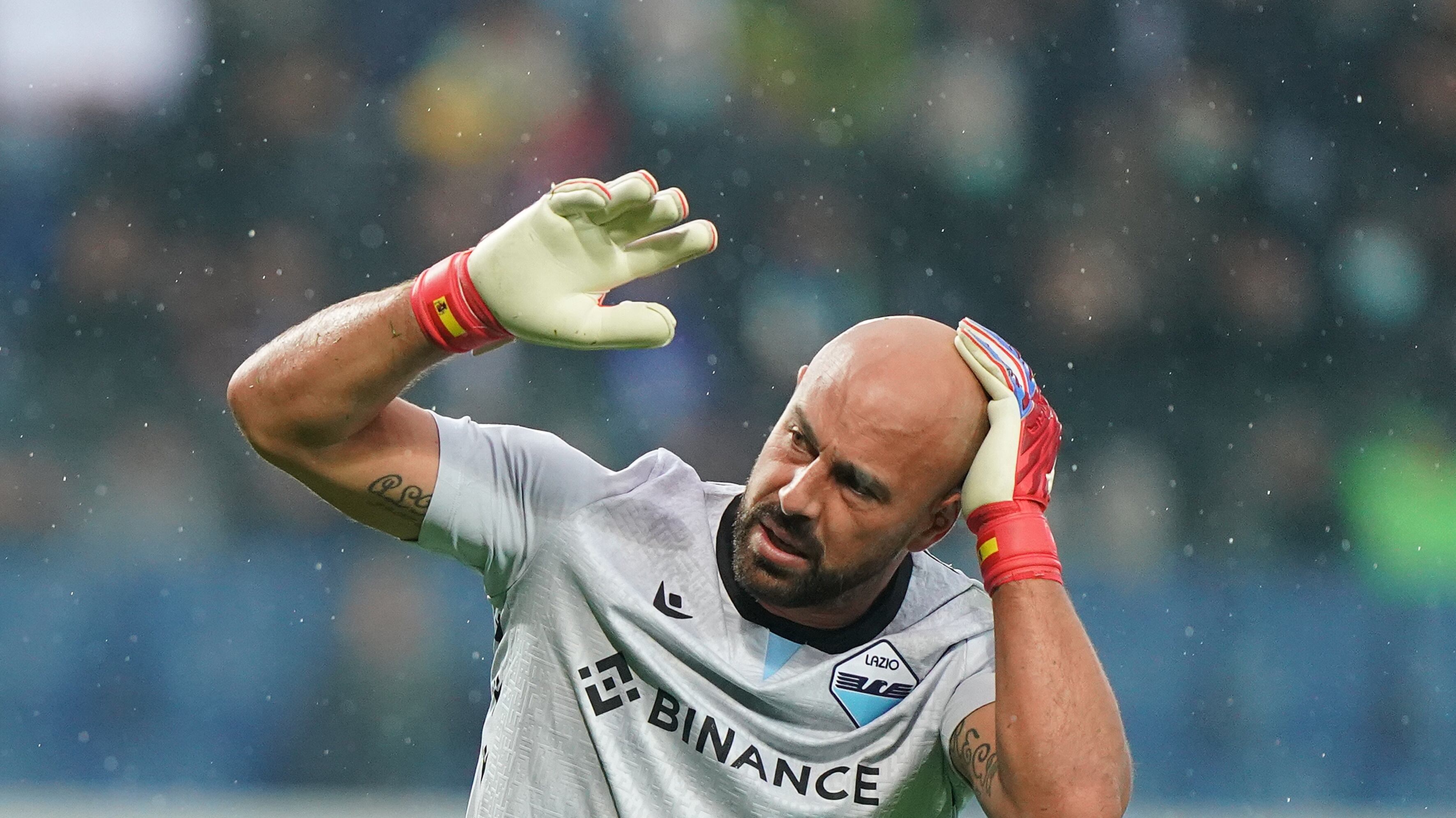 Reina colpito da una monetina e il gol nel recupero: l'infuocato finale di Atalanta-Lazio