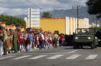 Il corteo funebre di Fidel Castro a Santiago 5