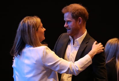 Principe Harry, le foto del convegno sul turismo 8