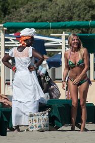 Deborah Roversi, l'ex di Pirlo in topless 20