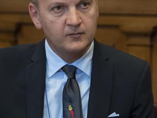 Se un pm condannato in via definitiva resta ancora al suo posto...