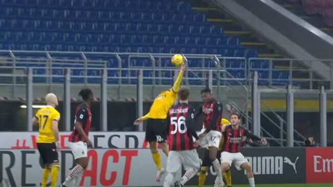 Falli di mano nel calcio? Adesso cambia tutto. Quando il gol è valido
