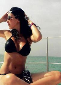 In manette Stéphanie Beaudoin: troppo sexy per finire in galera? 4